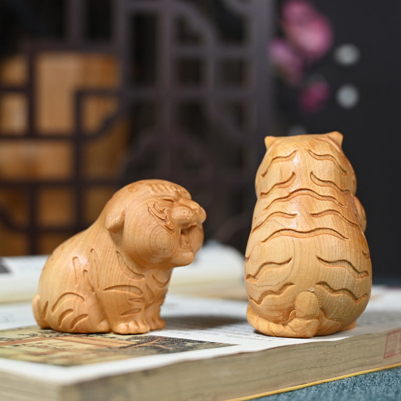 Wood Carving Impatient Tiger Tea Pet