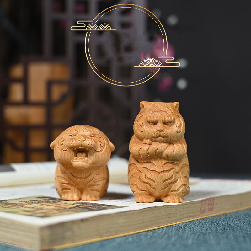 Wood Carving Impatient Tiger Tea Pet